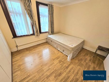 5 bedroom terraced house to rent - Photo 3