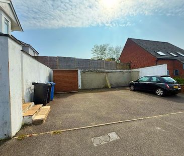 Albert Road, Parkstone, BH12 - Photo 1