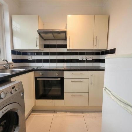 Studio to rent - Photo 4