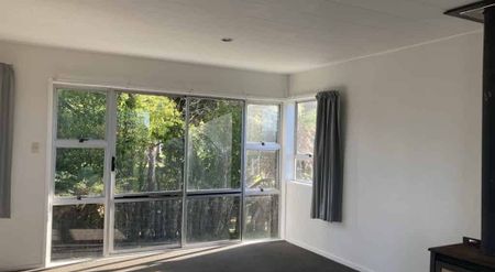 Three Bedroom Home - Photo 5