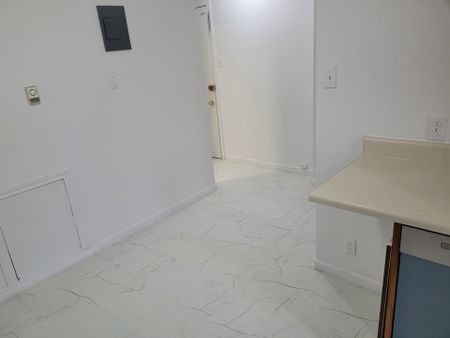 2105 Av. Beaconsfield Montréal (Côte-des-Neiges, QC H4A - Photo 4