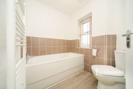 3 bedroom end of terrace to rent Franklin Road, Saxmundham IP17 - Photo 2