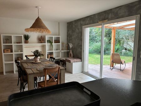 Location Maison 5 pièces 122m² LA ROCHELLE 17000 - Photo 2