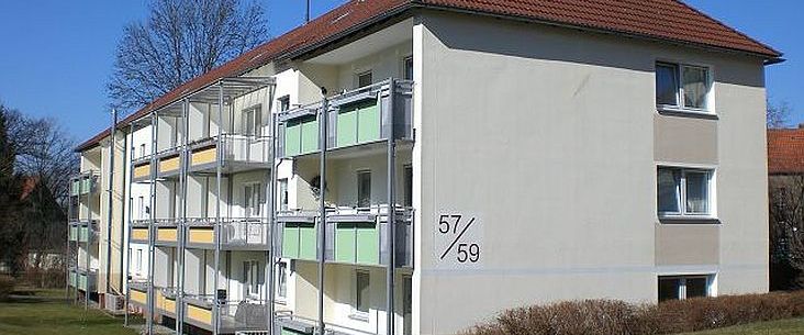 + 2 Zimmer mit großem Balkon + - Foto 1