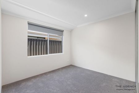 Modern 3-Bedroom Home in the Heart of Baldivis - Photo 4