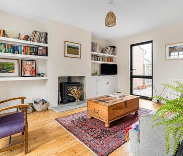 4 bedroom semi-detached house to rent - Photo 4