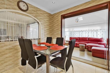 4 bedroom detached house to rent - Photo 5