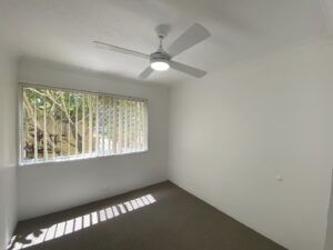 2/20 Aquila Court, Mermaid Waters QLD 4218 - Photo 3