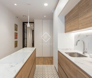 Barcelona, Catalonia 08012 - Photo 3