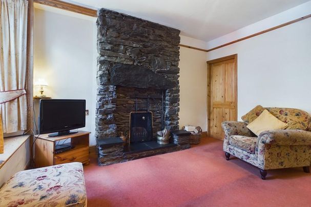 2 bedroom terraced house to rent - Photo 1