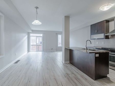 For Lease - 414 Queen Mary Drive Unit# Upper, Brampton, Ontario - Photo 2