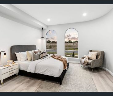Stylish Modern Masterpiece - Photo 6