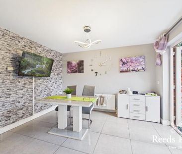 5 Ayrshire Way, Lisburn, BT28 2GL - Photo 2