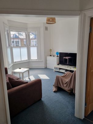 2 Bed Flat, St. Asaph Road, SE4 - Photo 1
