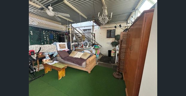 Spacious 2-Bedroom Upper-Level Unit in Prime Ballina Location - Photo 1