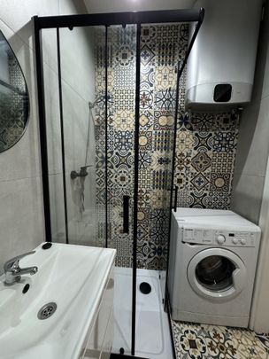 2 pokoje po remoncie z miejscem parkingowym - Zdjęcie 1