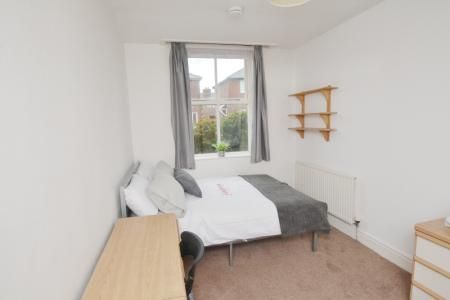 Whitby Avenue, Fallowfield, Manchester, M14 - Photo 3