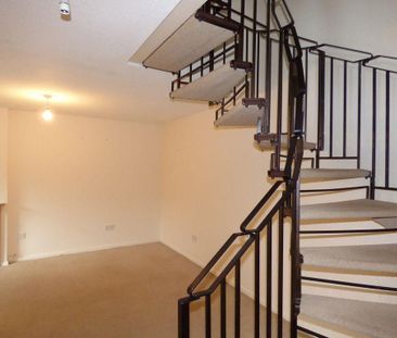 1 bedroom semi-detached house to rent - Photo 4