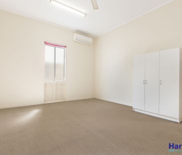 2/55 Mitchell Street, North Ward - Photo 1