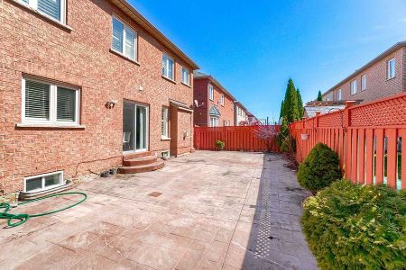 For Lease - 5 Marbleseed Crescent, Brampton, Ontario - Photo 2