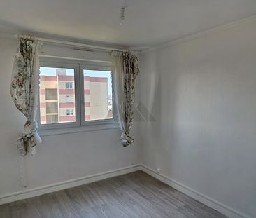 Location Appartement 5 pièces 83m² - Photo 3