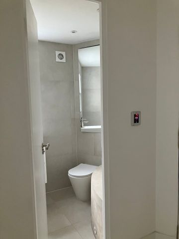 Room in a Shared Flat, Beauchamp Road, SW11 - Photo 3