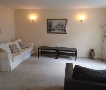 4 bedroom terraced house to rent - Photo 1