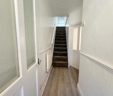 4 bedroom terraced house to rent - Photo 5