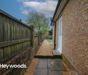 2 bedroom terraced house to rent - Photo 4