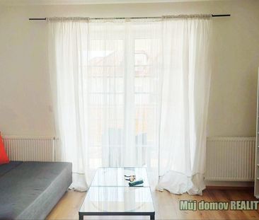 Pronájem bytu 1+kk 40 m² - Fotografie 2