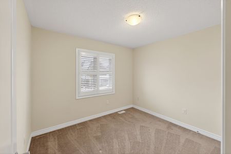 For Lease - 209 Cornell Park Avenue, Markham, Ontario - Photo 5