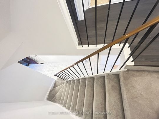 For Lease - 124 Dunbar Crescent, Markham, Ontario - Photo 1