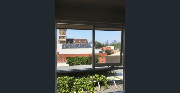 PERFECT INNER CITY LIFESTYLE - Photo 1