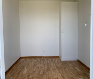 Enköpingsvägen, Järfälla - Photo 4