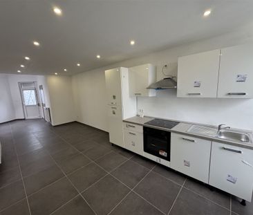 Superbe maison 2 chambres entièrement rénovée avec jardin - Photo 5