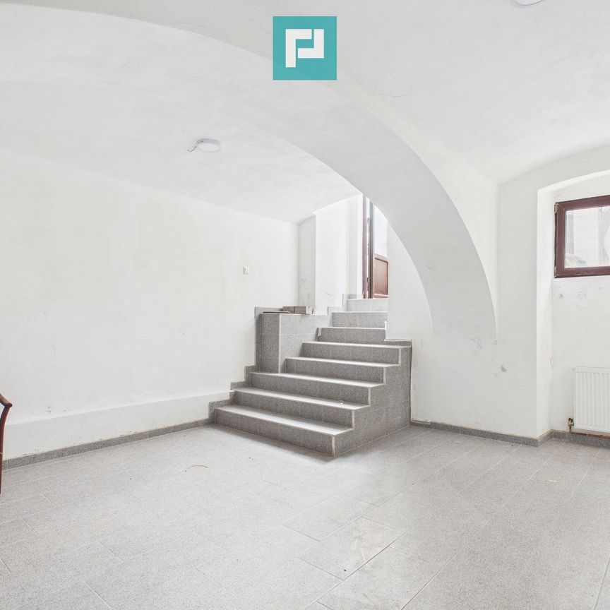 Închiriază Apartament 3 camere Amurgului - Photo 1