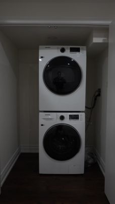 For Lease - 154 Bristol Road, Mississauga, Ontario - Photo 1