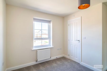 Almond Avenue, Peterborough, Whittlesey - Photo 4