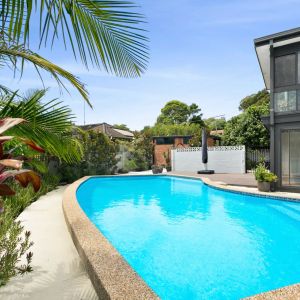 Family Home in the Heart of Mona Vale - Photo 3