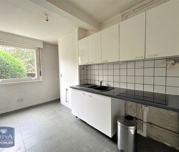 Location Appartement 4 pièces 70m² LILLE 59000 - Photo 5