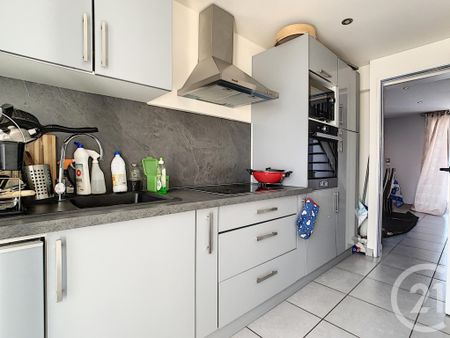 Location Maison 4 pièces 81m² RUBELLES 77950 - Photo 5