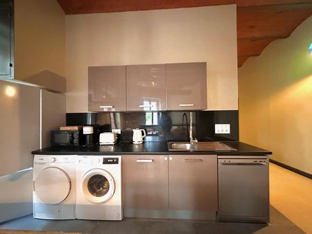 Appartement 4 pièce(s) 118.35 m² - Photo 2