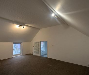3 bedroom maisonette to rent - Photo 1