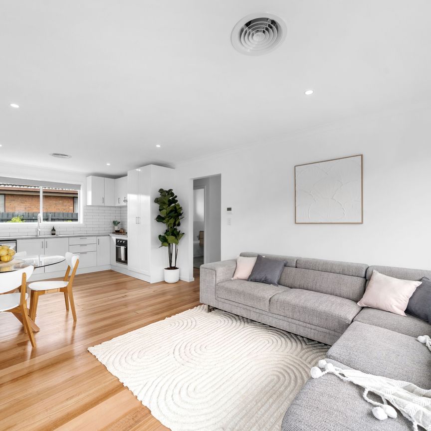 Stylish Family Home ! - Photo 1