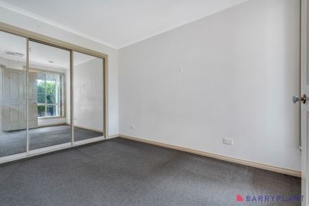 SPACIOUS UNIT IN A GREAT LOCATION!! - Photo 3