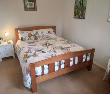 Peaceful Country Cottage - Photo 4