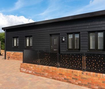 2 bedroom house to rent - Photo 1