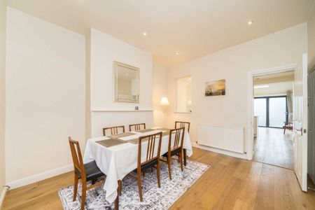 Trentham Street, Southfields, SW18, London - Photo 3