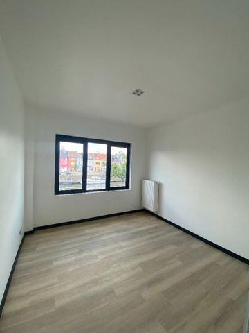 Lichtrijke 3-slaapkamer woning aan het water - Foto 3