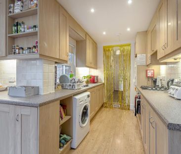 5 bedroom terraced house to rent - Photo 3